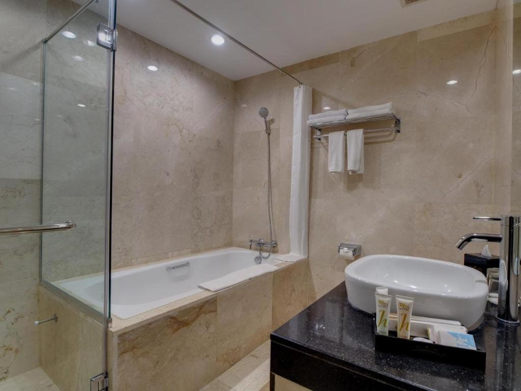 Horison Hotel Pematang Siantar מראה חיצוני תמונה