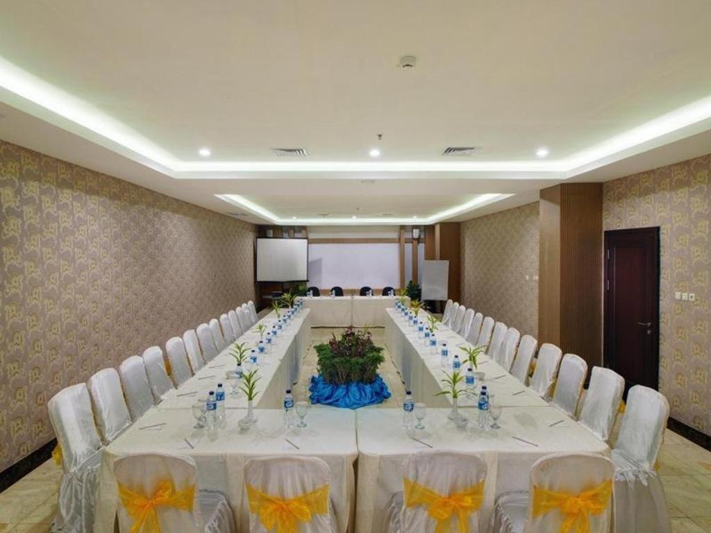 Horison Hotel Pematang Siantar מראה חיצוני תמונה