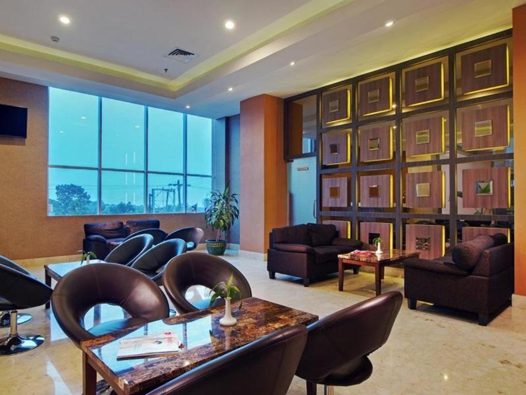 Horison Hotel Pematang Siantar מראה חיצוני תמונה