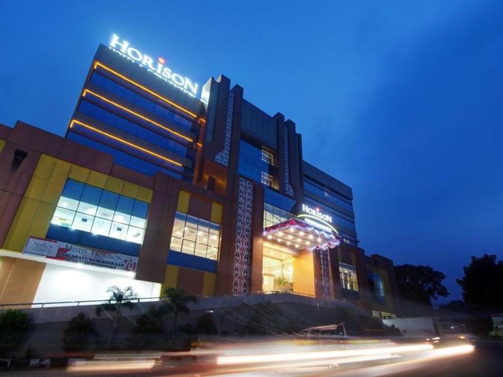 Horison Hotel Pematang Siantar מראה חיצוני תמונה