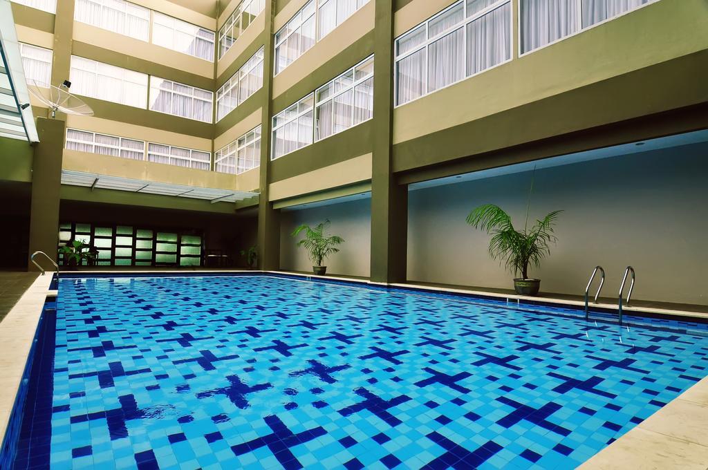 Horison Hotel Pematang Siantar מראה חיצוני תמונה