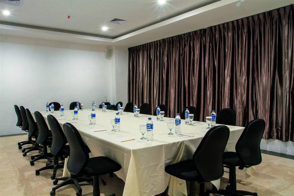 Horison Hotel Pematang Siantar מראה חיצוני תמונה